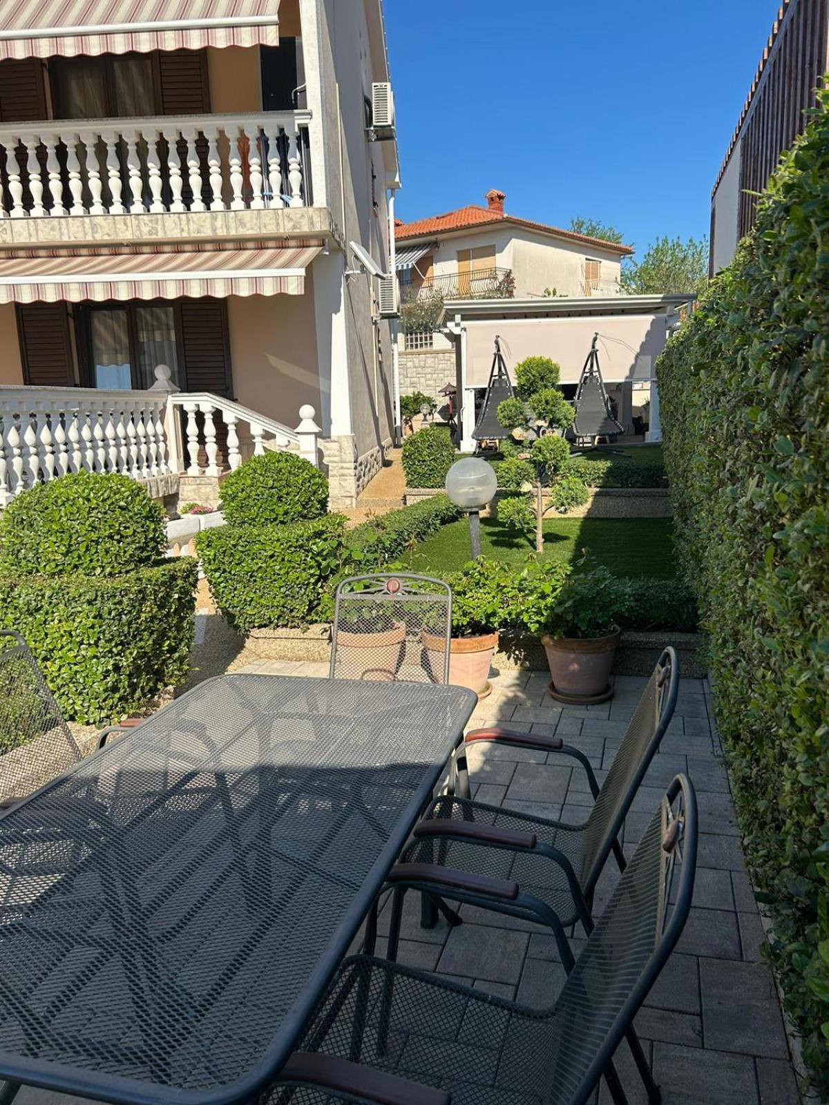 Apartment Smilja Малинска Экстерьер фото